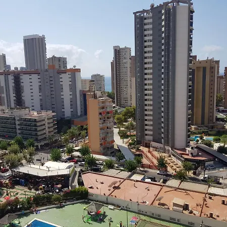 Gemelos 2-fincas بينايدورم